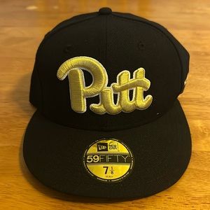 New Era 59FIFTY Pitt hat ~ fitted size 7 1/8 ~ Never worn